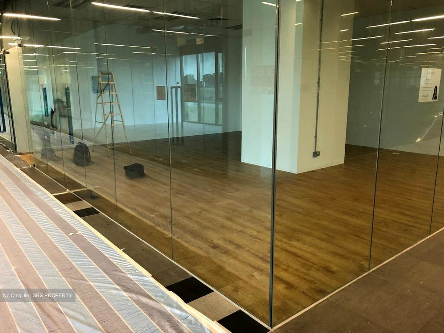 Vision Exchange (D22), Retail #514709791